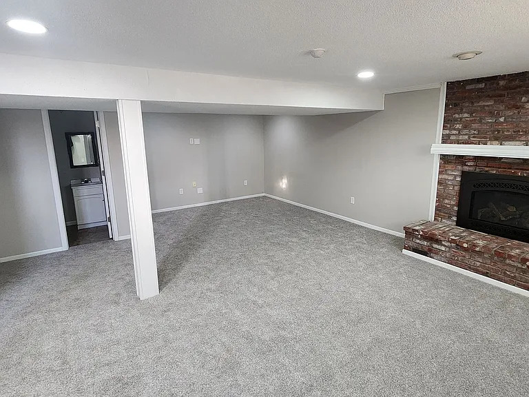 11430 Sunburst St — Photo 17