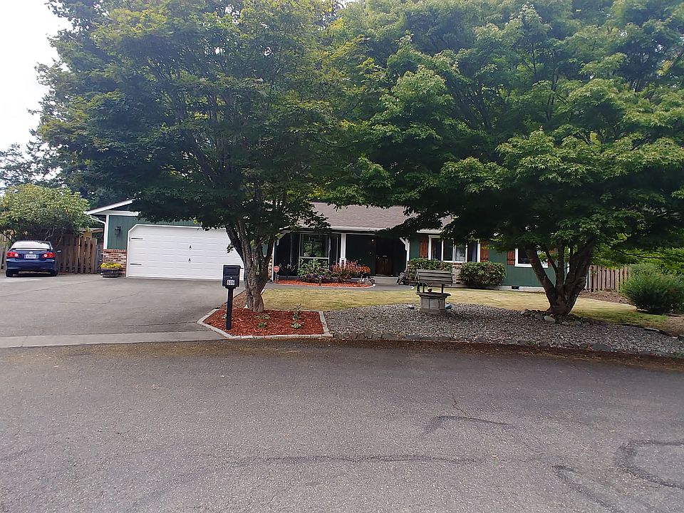 2nd image of 806 184th Street Ct E