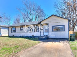 1004 Holly Dr, Midwest City, OK 73110