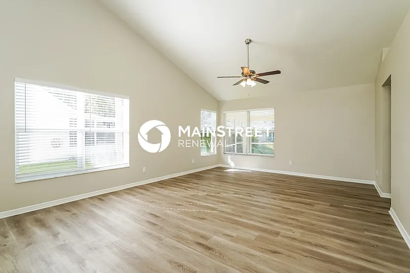 9131 Buttercup Ct — Photo 4