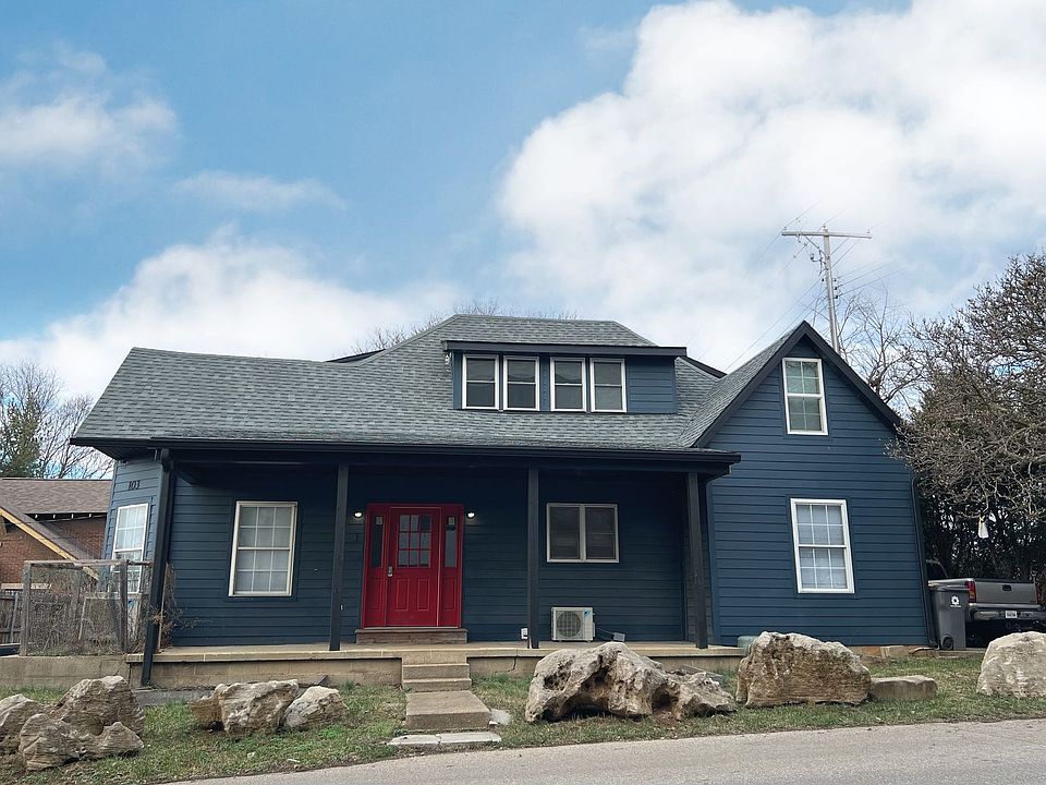 1st image of 103 E Driscoll Dr APT 2
