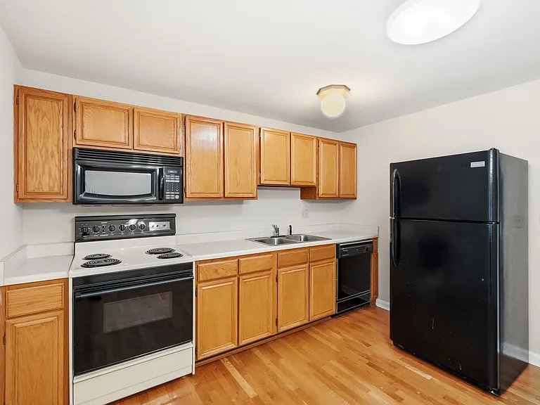 6537 Highbury Rd — Photo 8