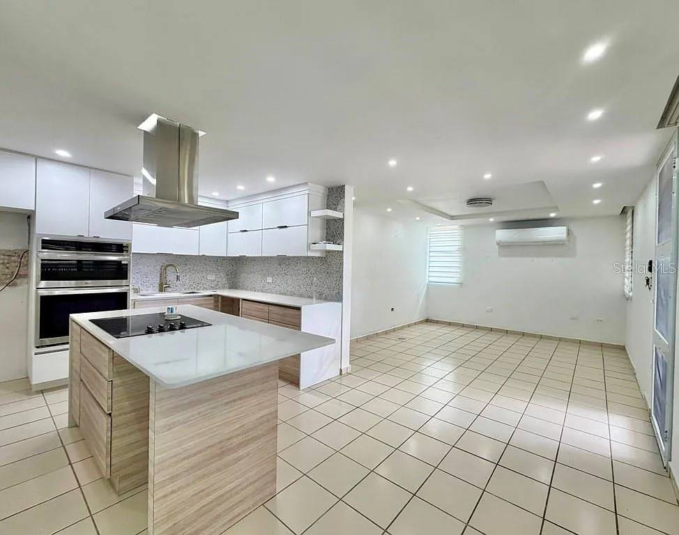 3 bed, 2.0 bath, 168 sqft, $2,500 — Photo 3