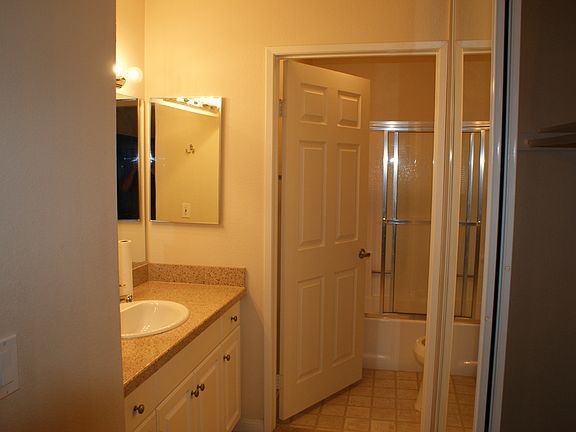 3rd image of 21450 Burbank Blvd APT 319