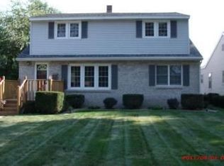 909 W Washington St, Rensselaer, IN 47978