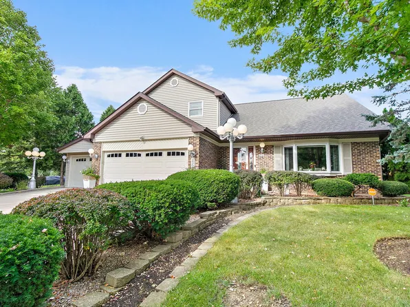 1021 Pheasant Trl, Carol Stream, IL 60188