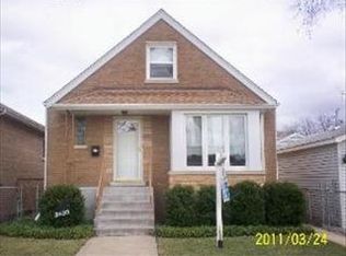 3839 N Osceola Ave, Chicago, IL 60634