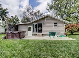 1550 E 700 S, Wolcottville, IN 46795