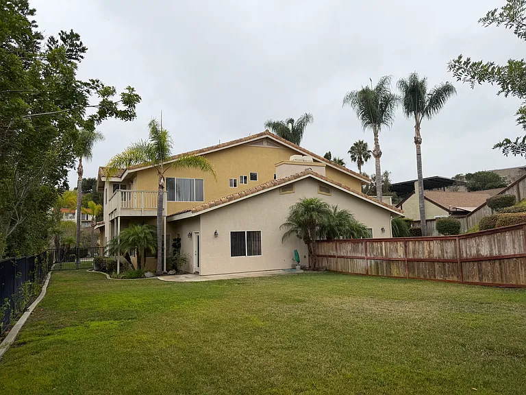 6833 Urubu St — Photo 64