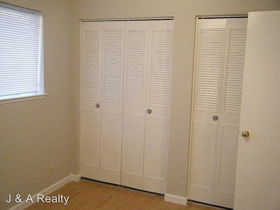 3rd image of 2122 Skylark Ct
