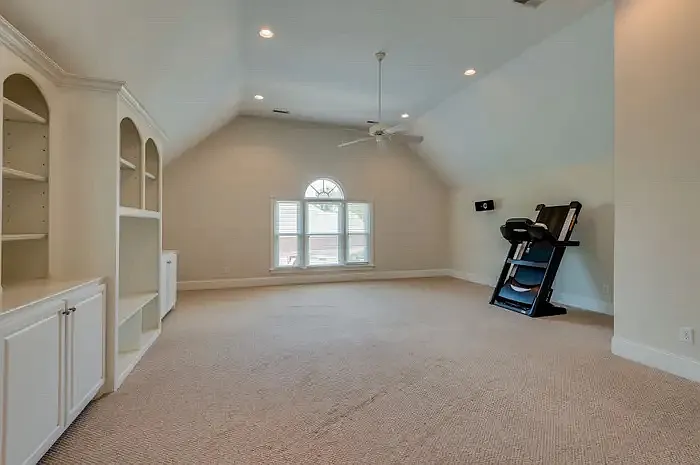 101 Tiffany Ct — Photo 27
