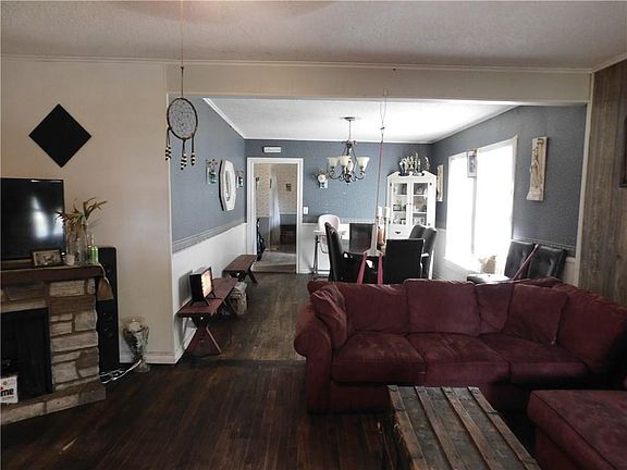 3rd image of 1711 W Frank St