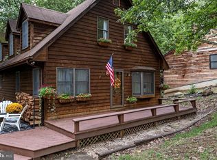 322 Overlook Dr, Cross Junction, VA 22625