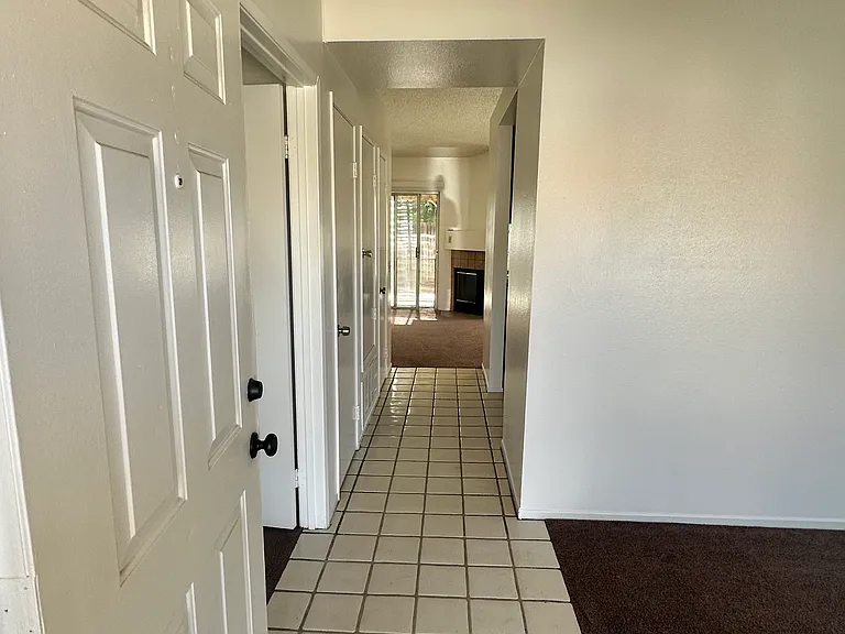 122 Noga Ave — Photo 2