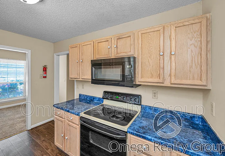 6749 Lakes Edge Ln — Photo 11