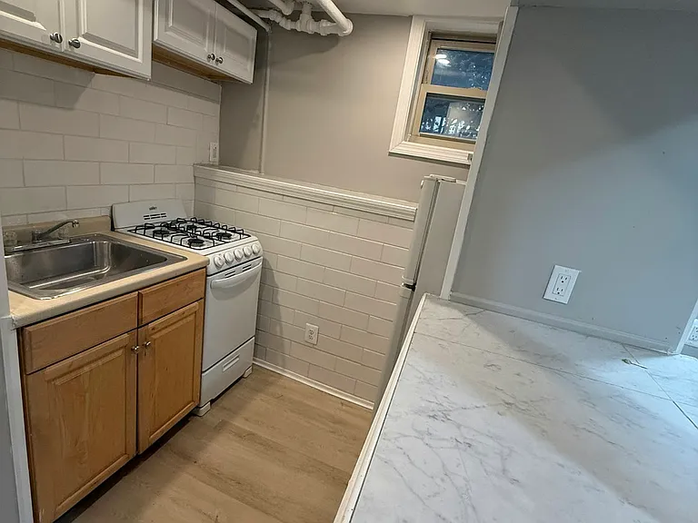 99 Hancock St #B2 — Photo 8