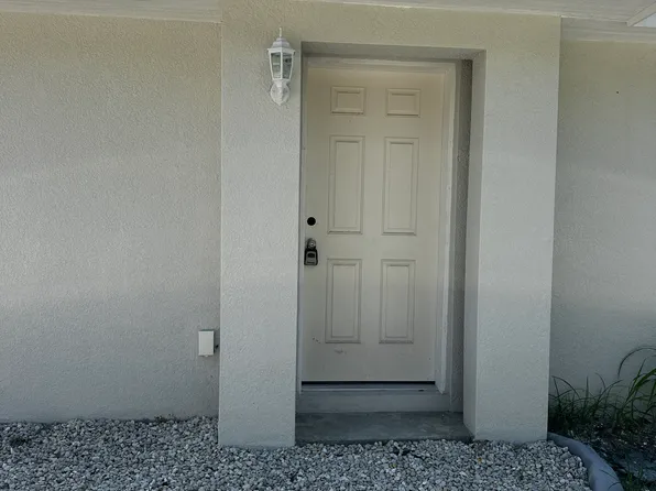 2714 Ashton Rd, Sarasota, FL 34231