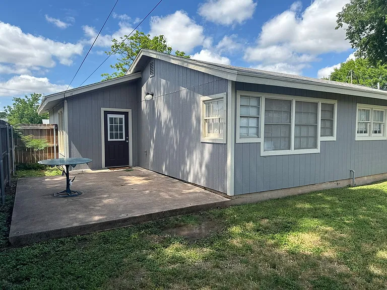3017 Bennett Dr — Photo 30