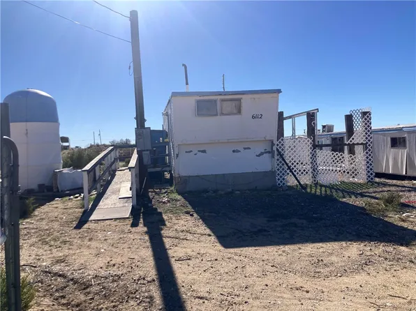 6112 W Gladys Dr, Golden Valley, AZ 86413