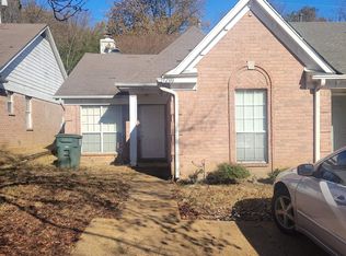 9280 Grove Manor Dr, Cordova, TN 38016