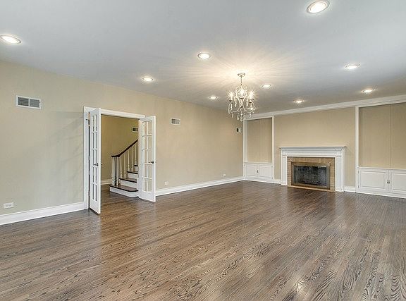 3rd image of 6797 N Ionia Ave
