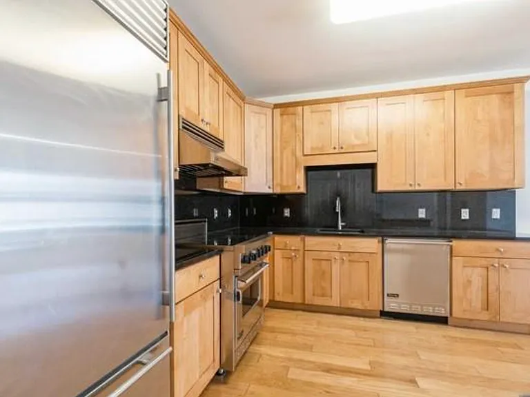 20 Port Imperial Ave #324 — Photo 11