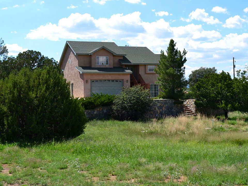 1st image of 30 Acorn Dr