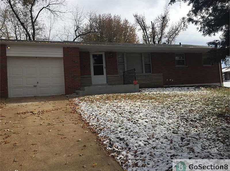 1st image of 5504 McLaran Ave