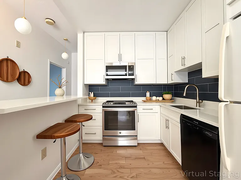106 13th St #201 — Photo 9