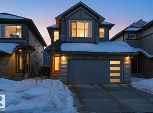 9882 225a St NW, Edmonton, AB