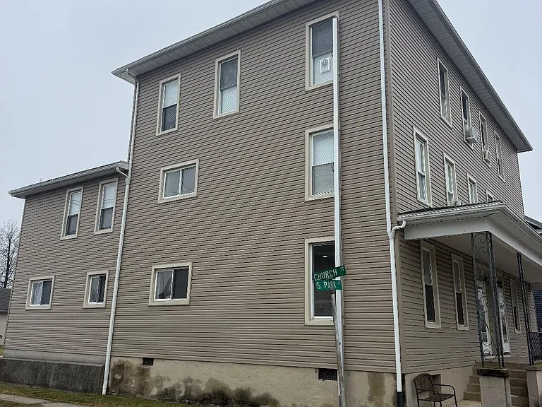 100 S Park St #1S — Photo 7