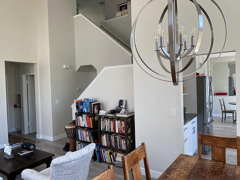 153 Suncliff Pl — Photo 4