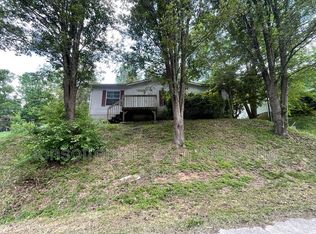 132 Josiah Ln, Hendersonville, NC 28792