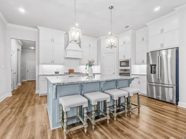 1176 Haymarket St, Zachary, LA 70791