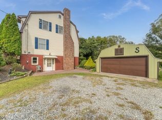 215 Stamets Rd, Milford, NJ 08848