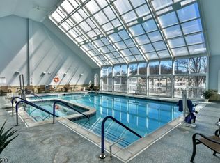 5208 Veterans Dr, Rockaway Twp., NJ 07885