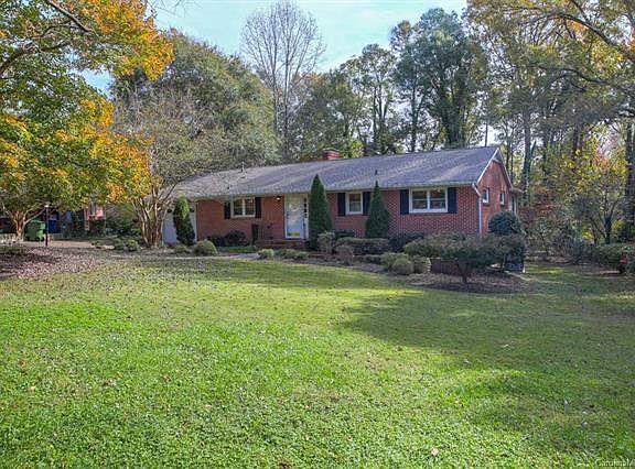 2nd image of 400 Harmony Ln