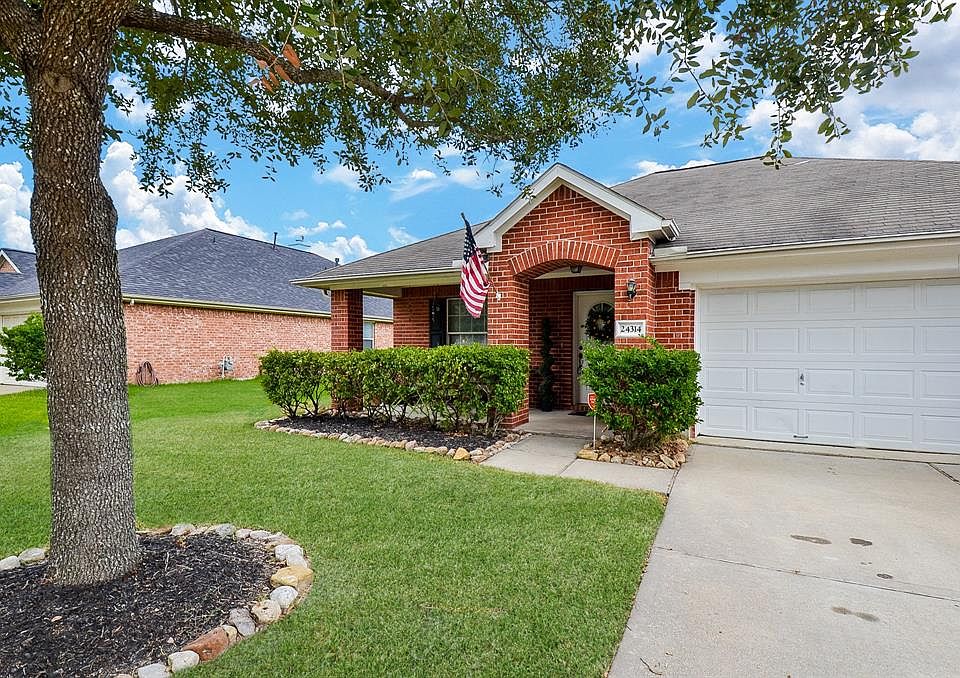 1st image of 24314 Leachwood Dr