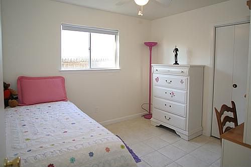 3rd image of 3216 Earle Dr