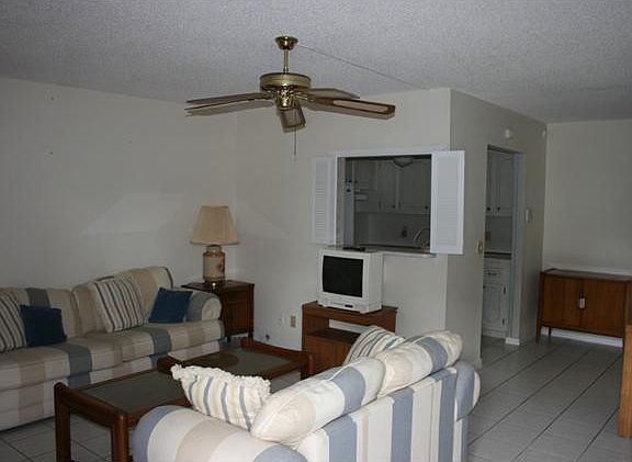 3rd image of 128 Ventnor I #128