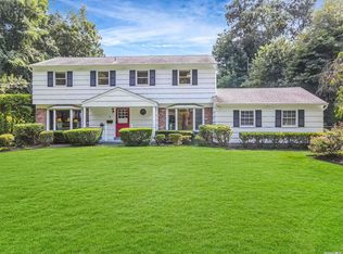 5 Tall Oak Dr, Huntington, NY 11743