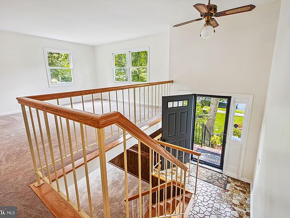 4th image of 306 Galena Ct