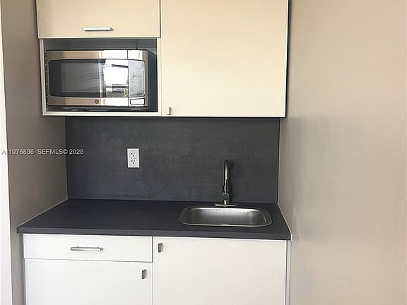 5th image of 7760 SW 20th St #1
