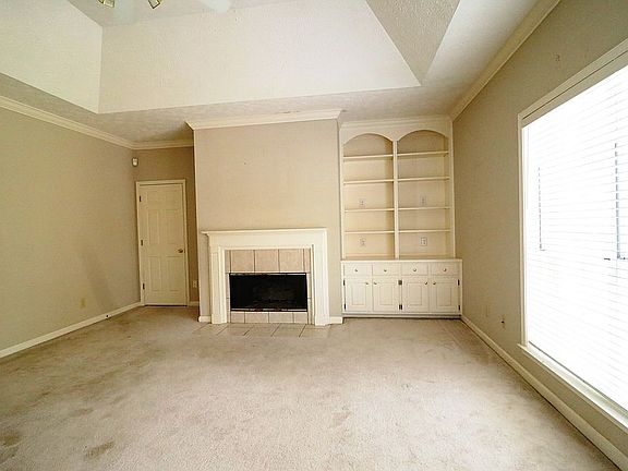 5th image of 1813 Brookstone Dr