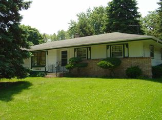 1309 Charlotte Dr, Rockford, IL 61108