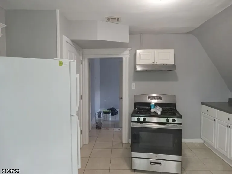 58 N 5th St #3 — Photo 11