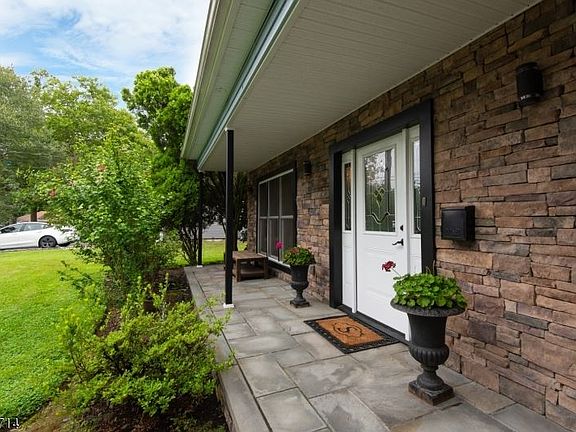 2nd image of 94 Fellswood Dr