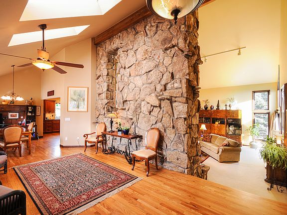 3rd image of 1 Red Fox Ln