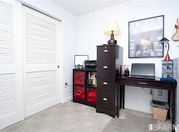 4th image of 260 King St Unit 261