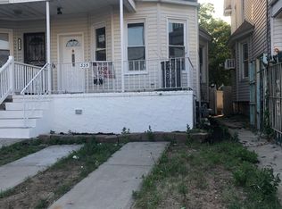 335 Beach 86th St, Rockaway Beach, NY 11693